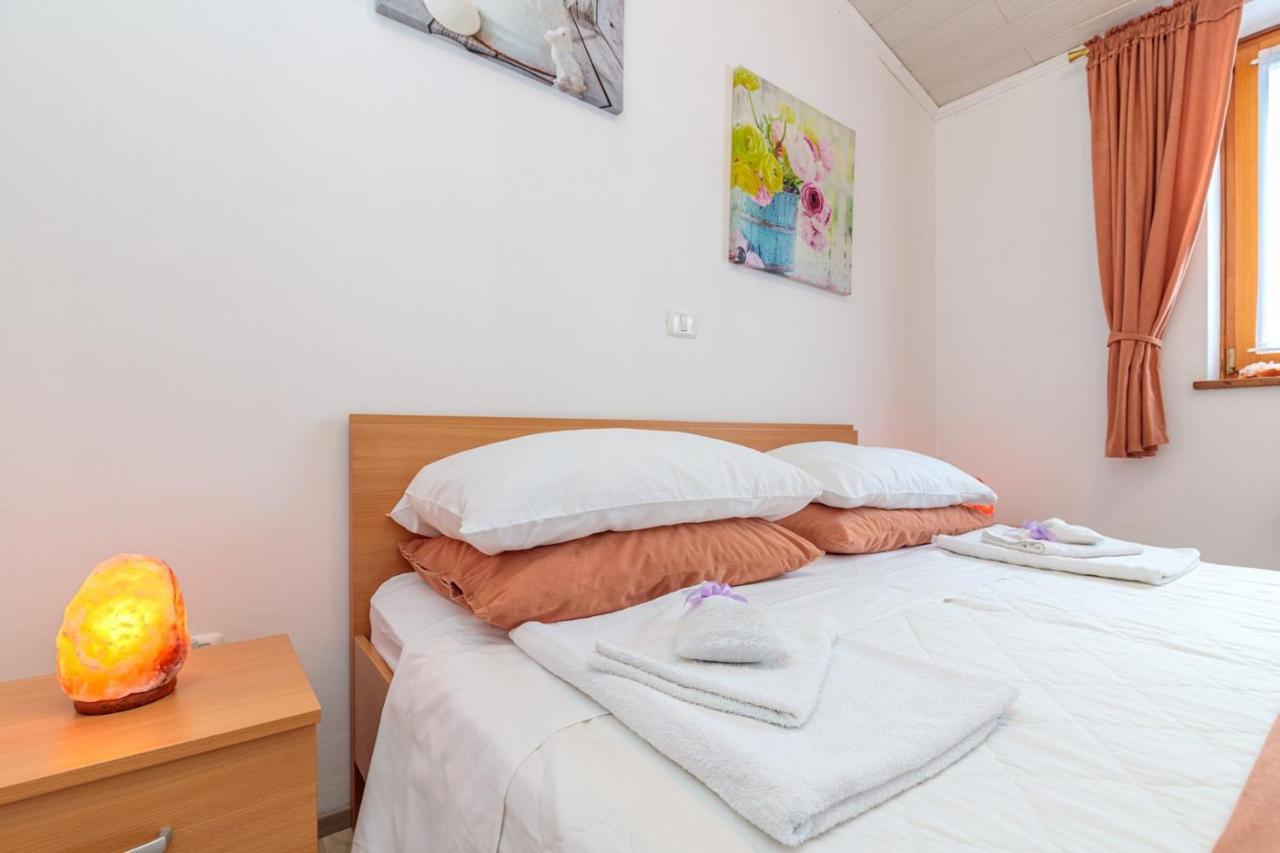 Apartments Sveti Leonard Oprtalj Kültér fotó